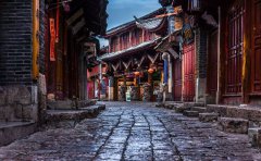 現在云南旅游團6日游報價是多少錢？、